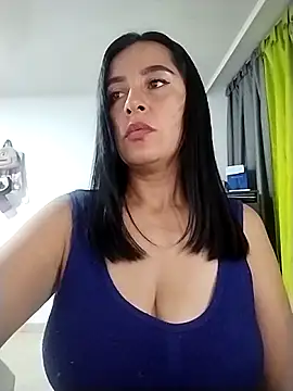 hailey85 现场XXX聊天