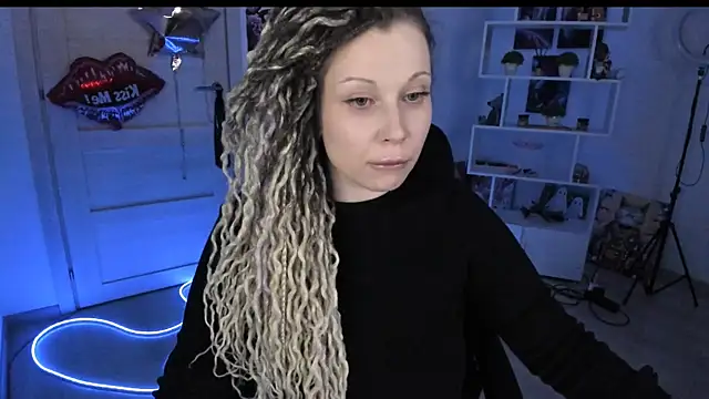 HoneySallyMoore live XXX chat