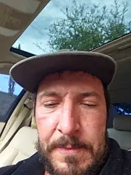 Živý XXX chat UncutHammer69