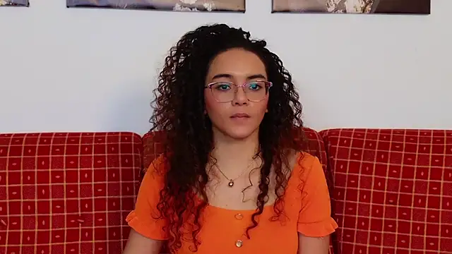 Chat +18 de Taylor_Tina ao vivo