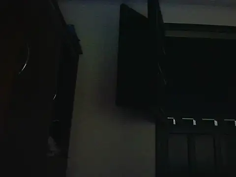 MILU6926 Webcam Show