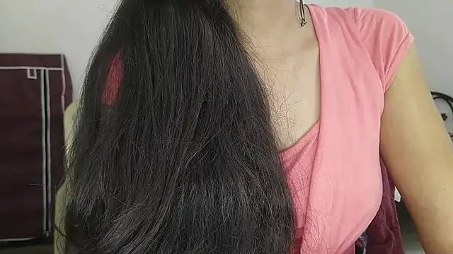 indianlivesex Adlı Modelin Web Kamerası Şovu