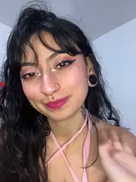 Any_Roussee Chat XXX in diretta