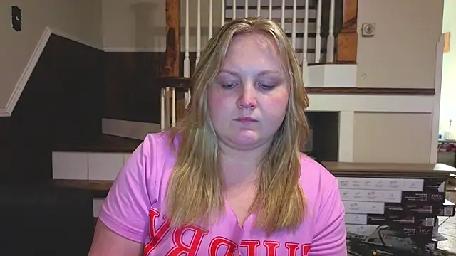 PhatAssBlond Webcam-Show