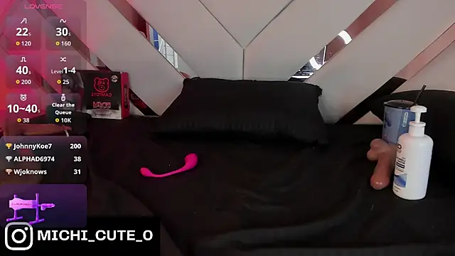 michelle_cutee_'s Live XXX Chat