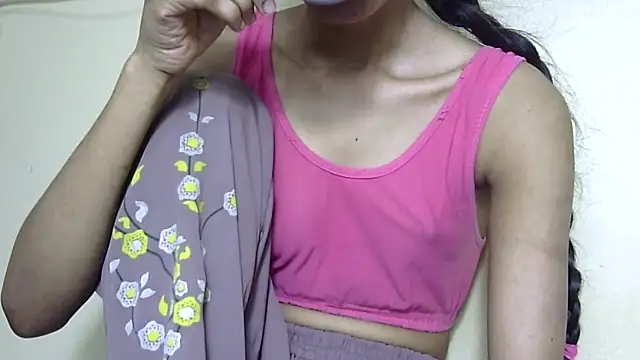 Anu_tiny Live XXX-Chat