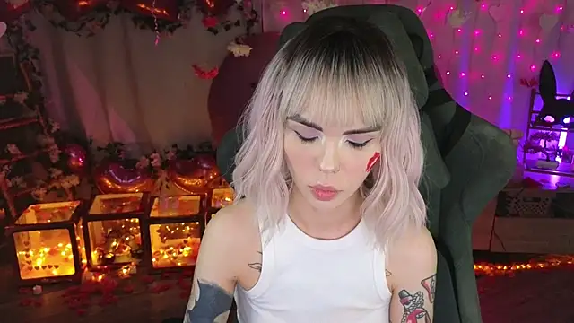 Kerry_Kirk live XXX chat