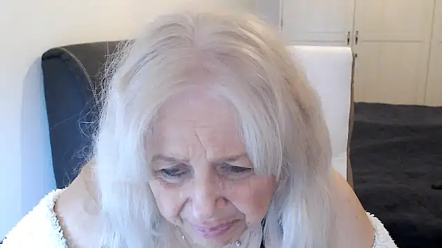 دردشة SusiLifeXXX الجنسية المباشرة