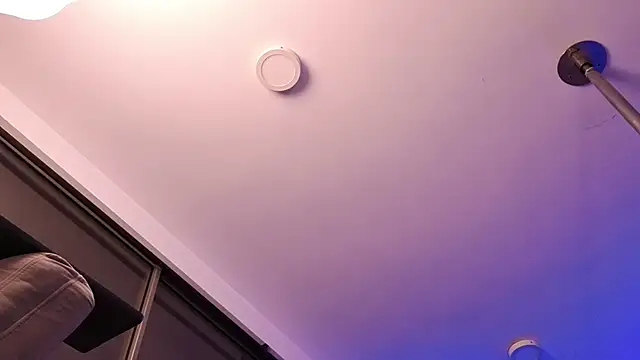 mandi4pole_のライブXXXチャット