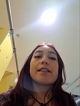 Eveeelyn25 লাইভ XXX চ্যাট