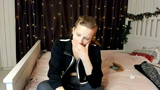 AprylSalisbury: онлайн-секс-чат