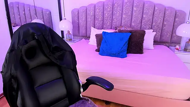 Amy_Ferreira live XXX chat