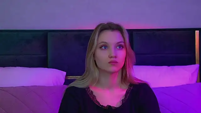 دردشة StacyEvances الجنسية المباشرة