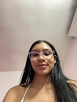 Danny_gonza 现场XXX聊天