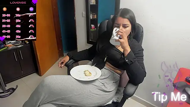 Chat +18 de peanut_tangerine ao vivo