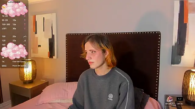 seraphine_starn Webbikameraesitys