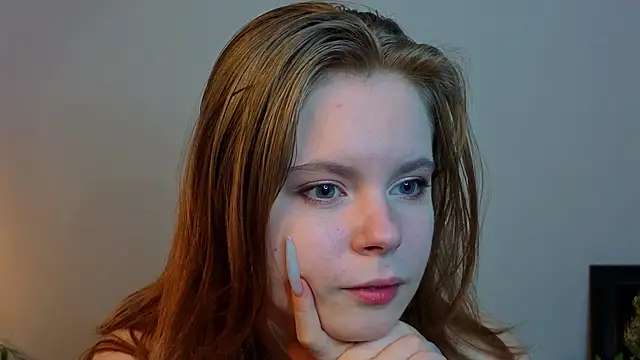 JulietteRain Show in webcam