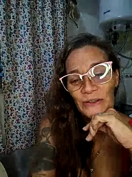 Nanybeach Live XXX Chat