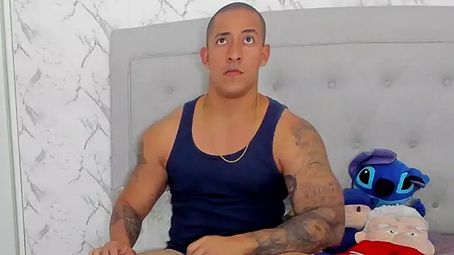 XXX chat uživo modela luigiferrara