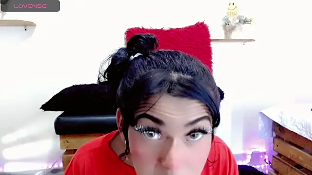 NathalialLooes' Live XXX Chat