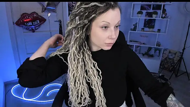 Онлайн чат XXX HoneySallyMoore