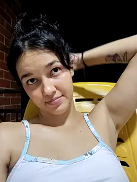 Pertunjukan Kamera Web _Denis_sweet