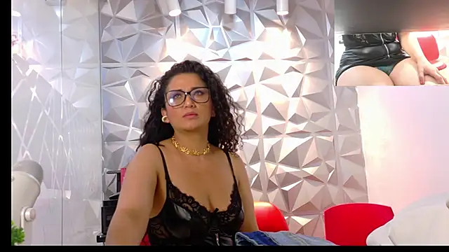 Dakota_Rainbow22 Adlı Modelin Canlı XXX Sohbeti