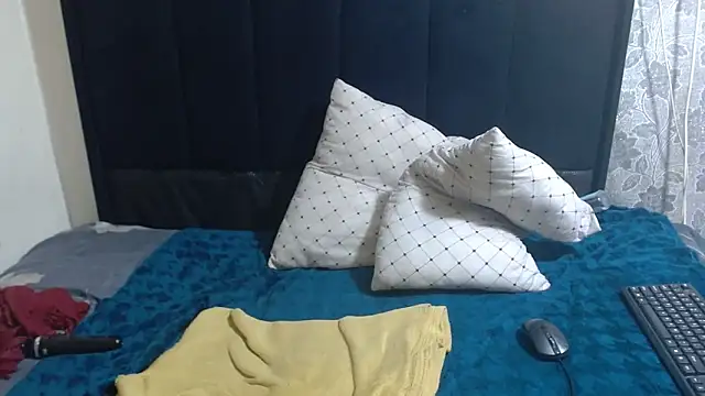 Peachesx25 라이브 XXX 채팅