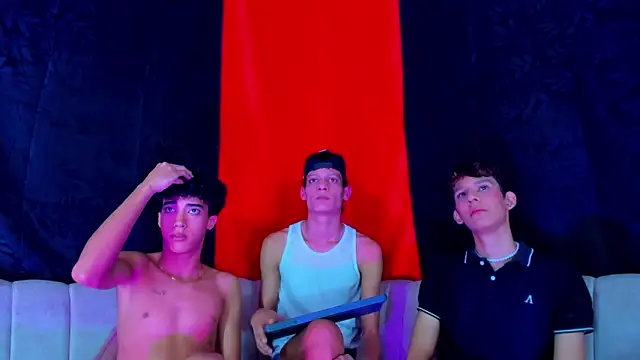 Webkamerová show Pleasure_boys_hot