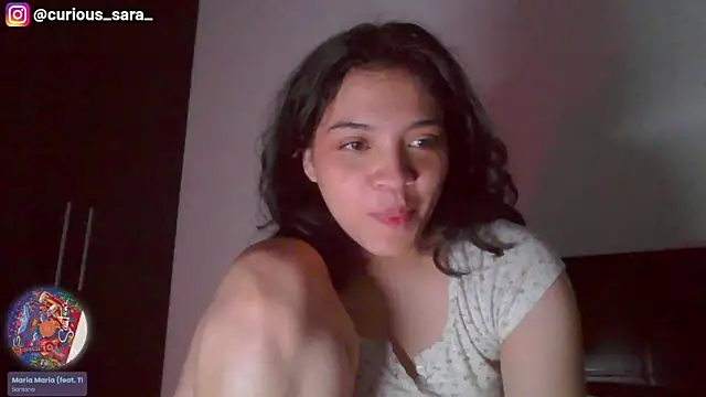 _curiouskitten_ Adlı Modelin Canlı XXX Sohbeti