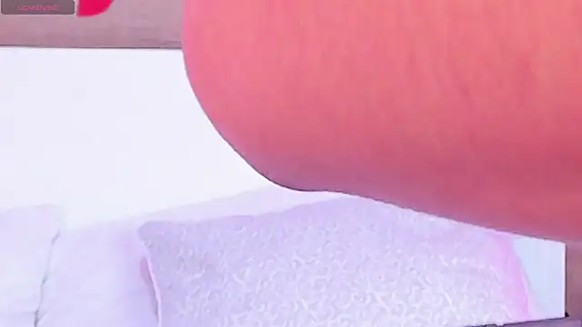 MiaTaylorSweet: онлайн-секс-чат