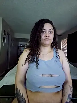 honeeyyy_pot Show in webcam