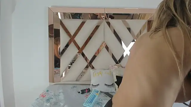 elena_mature – Naživo XXX chat