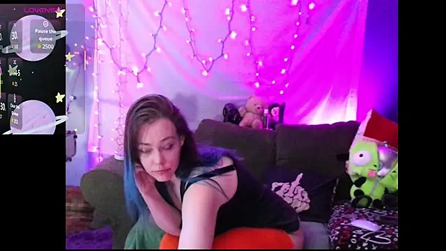 EverlyEster live XXX chat