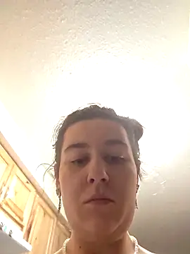 Chat +18 de Ashlovescannabis ao vivo