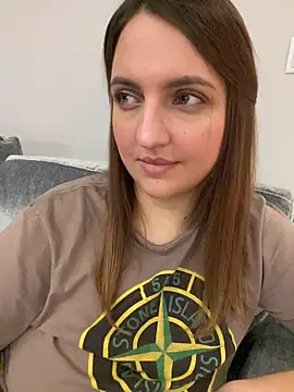 AliceDesmee: απευθείας συνομιλία ΧΧΧ