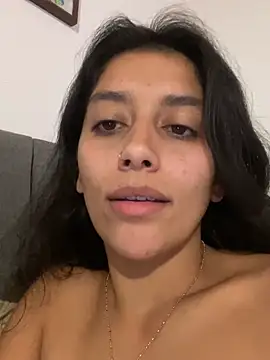 BrittanyDiaz élő XXX-chatje