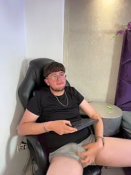 Noah_Wiliams live XXX chat