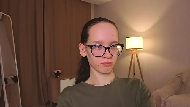 BettyBrowni élő XXX-chatje