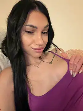 ilariea_girl élő XXX-chatje