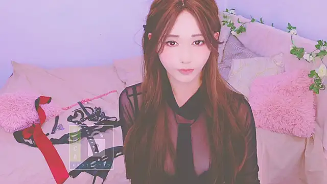 LongoriaEva élő XXX-chatje