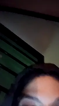 Živý XXX chat saray_reesee