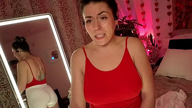 XXX chat uživo modela Ellie-Elizabeth