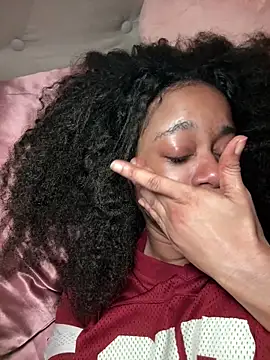 Tikalalin Live XXX-Chat