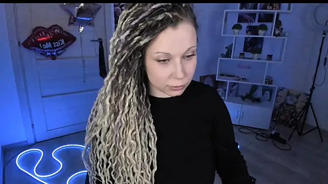 HoneySallyMoore 现场XXX聊天