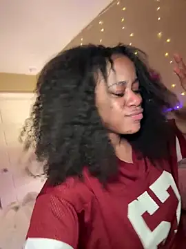 Tikalalin 라이브 XXX 채팅