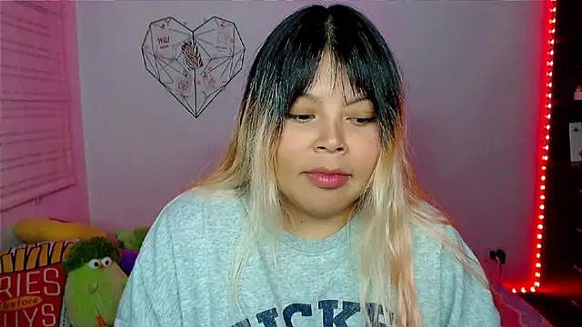 Chat +18 de EllieMoonX ao vivo