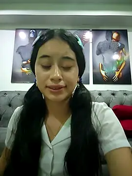 l0lita_emin Live XXX chat