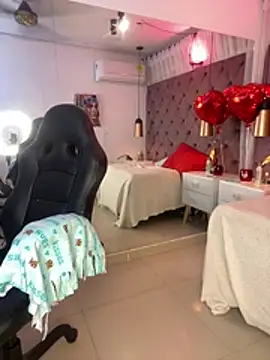 Auri__ Chat XXX live