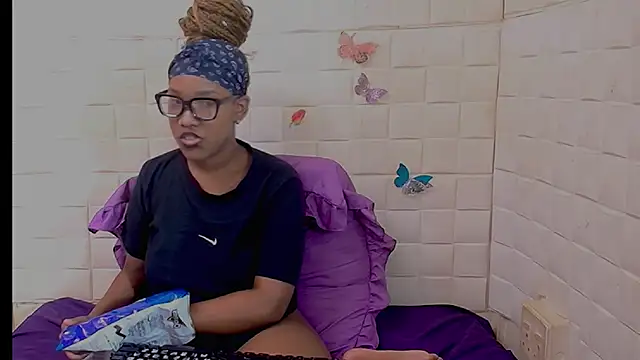 Czat XXX na żywo – EroticSexyPrada